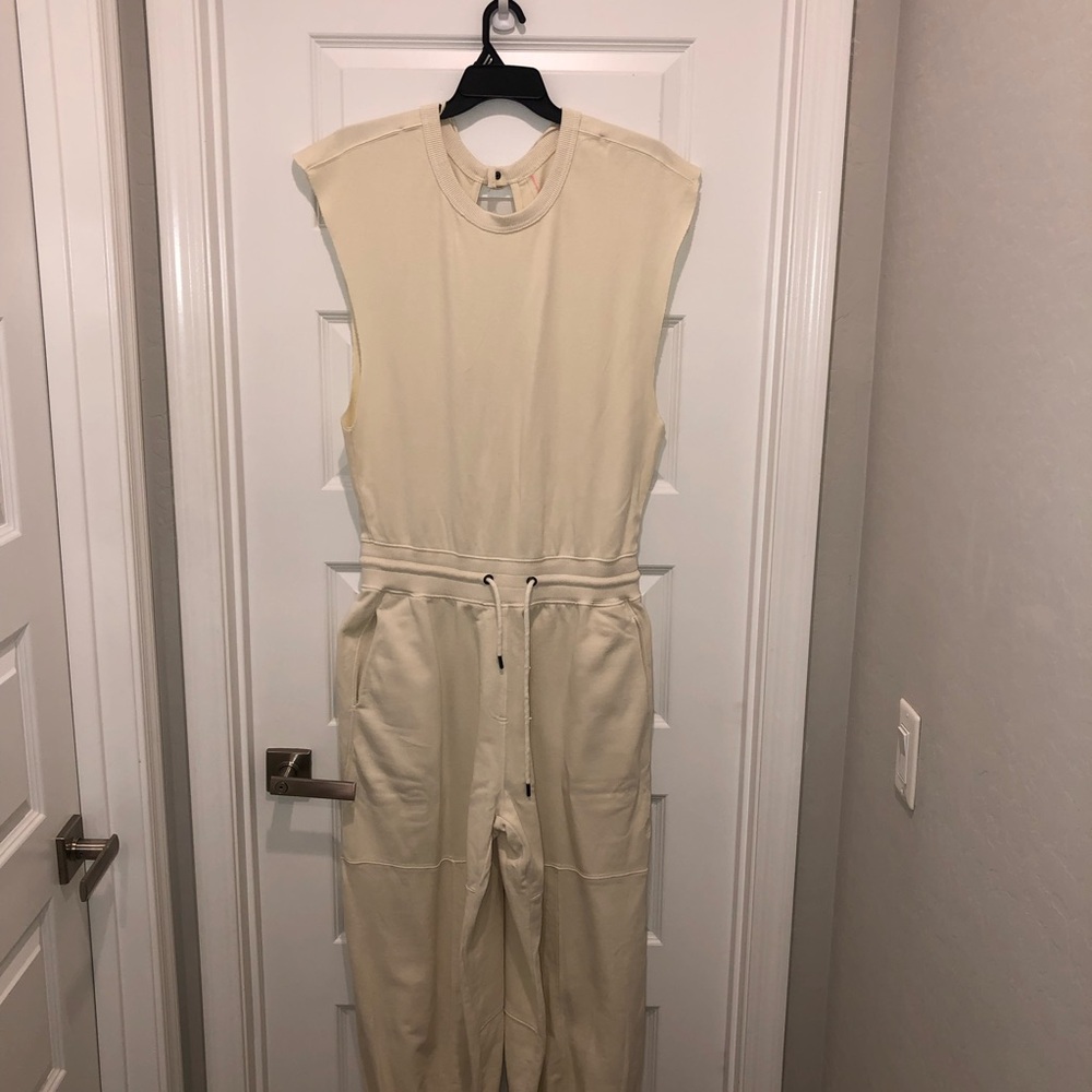 FP Movement by Free People Cream Throw And Go Onesie Jumpsuit Romper sz XS - Picture 3 of 9
